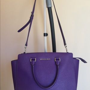 Michael Kors Selma Large Saffino Leather Bag